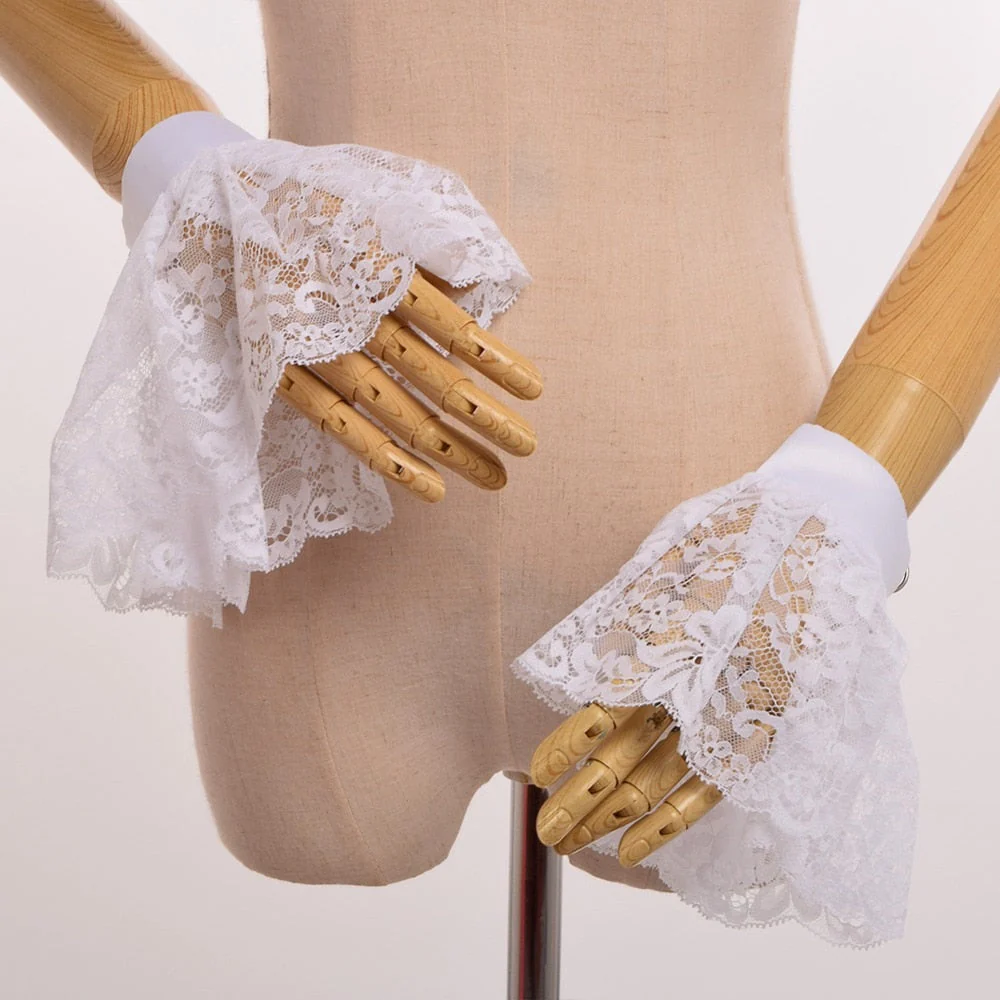 Vampire Collar and Cuffs - Image 9